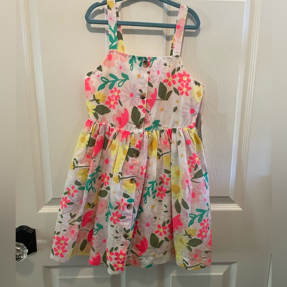 Floral cotton dress, button front. Size 7/8. Matching sister dress available